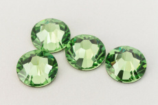 Стразы Swarovski 2088 SS 12 PERIDOT F (36 шт)